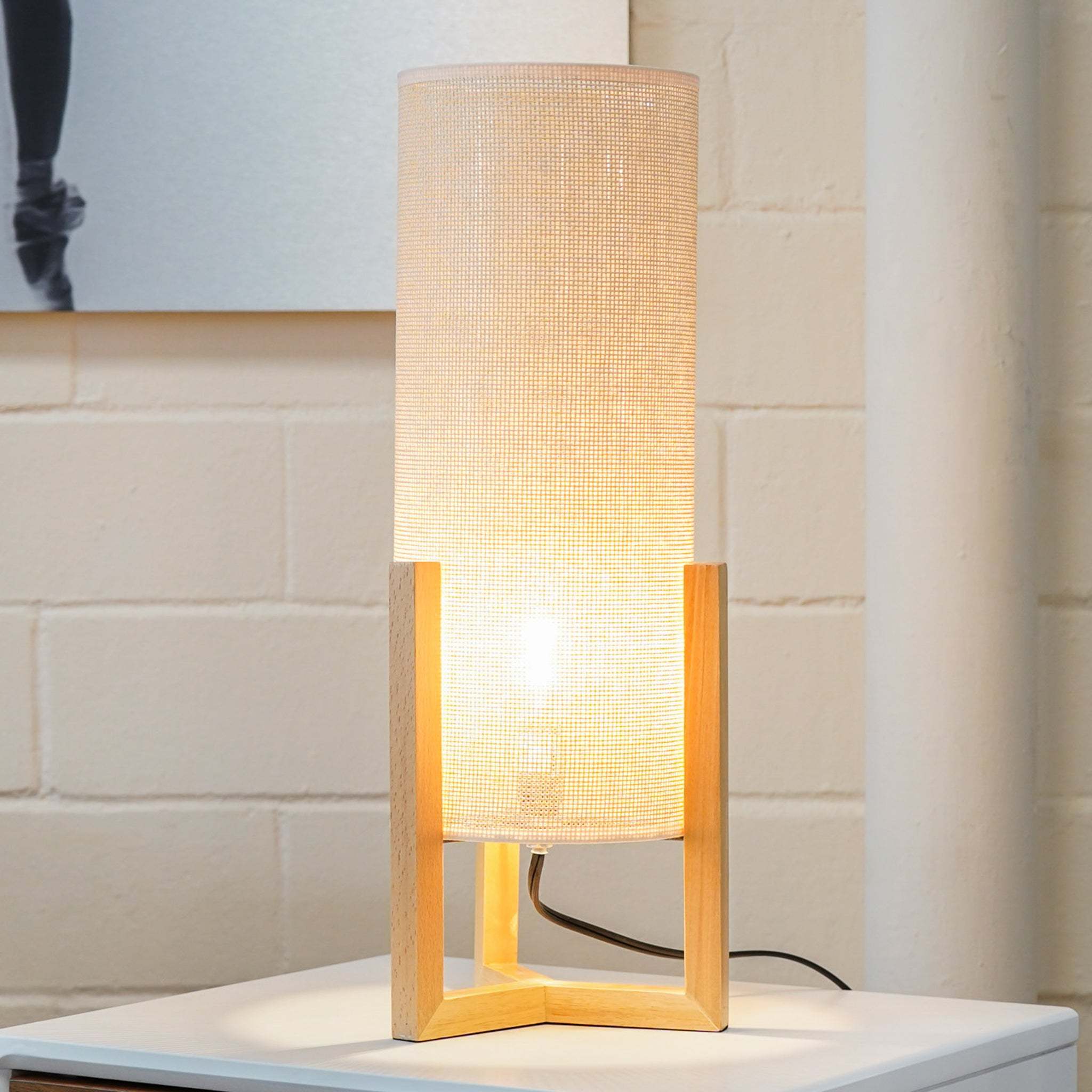 Rayna Table Lamp – Simple & Stylish Bedside Lamp with Warm Light, Oak and Natural Finish, 110–120V – Small Nightstand or Desk Lamp for Bedroom, Kids Room, Living Room, or Office