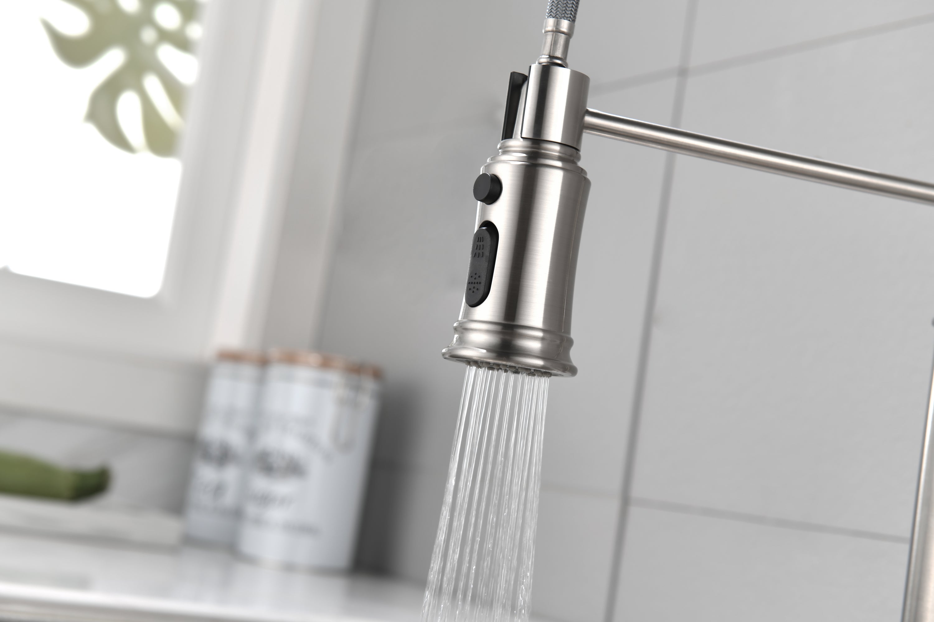 Commercial Kitchen Faucet - Single Handle Pull Down Sprayer with Spring Design, Single Lever Kitchen Sink Faucet