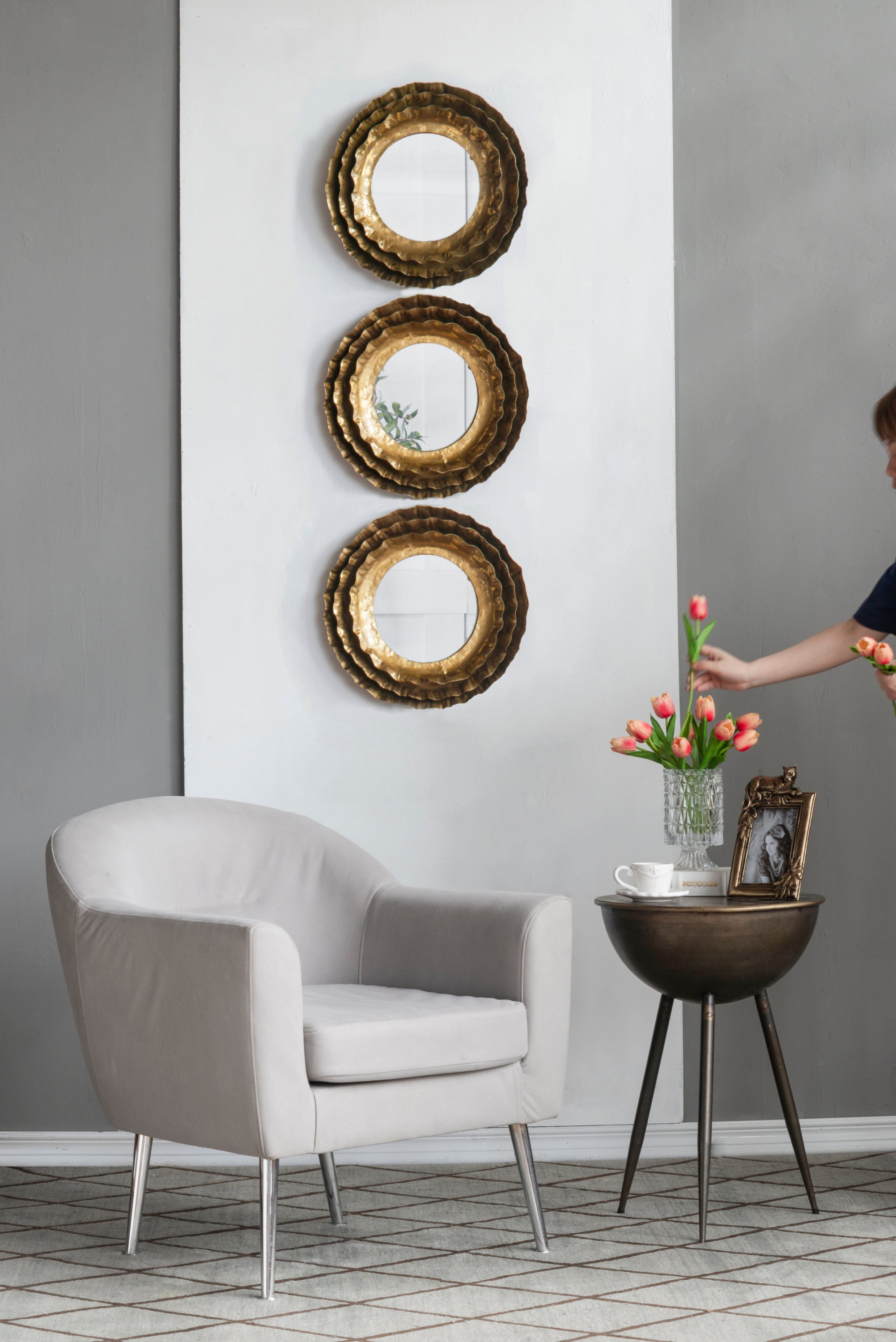 16' Round Wall Mirror with Gold Metal Frame, Mid-Century Modern Accent Mirror for Living Room